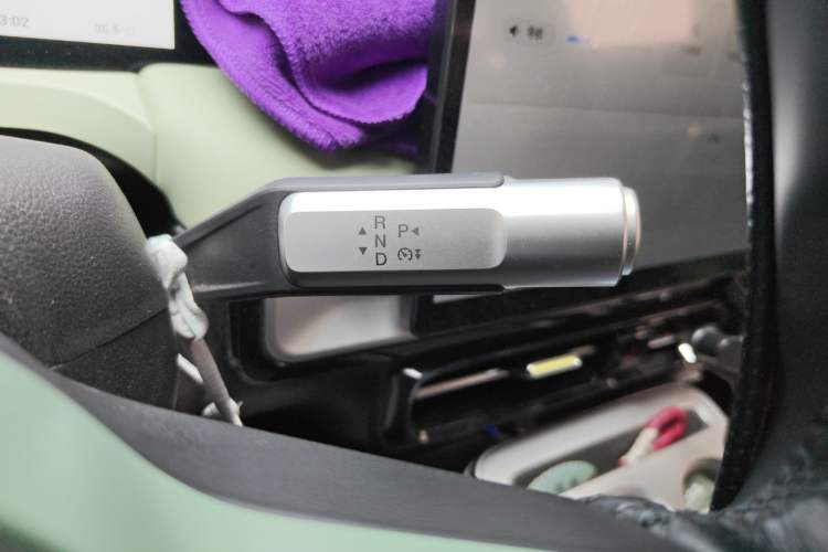 Used AION Y 2023 Younger Gear Lever