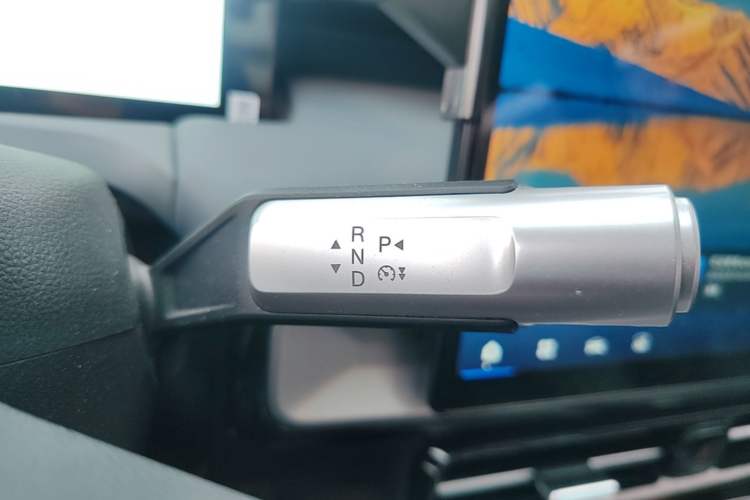 Used AION Y 2023 Plus 510 Smart Edition Gear Lever
