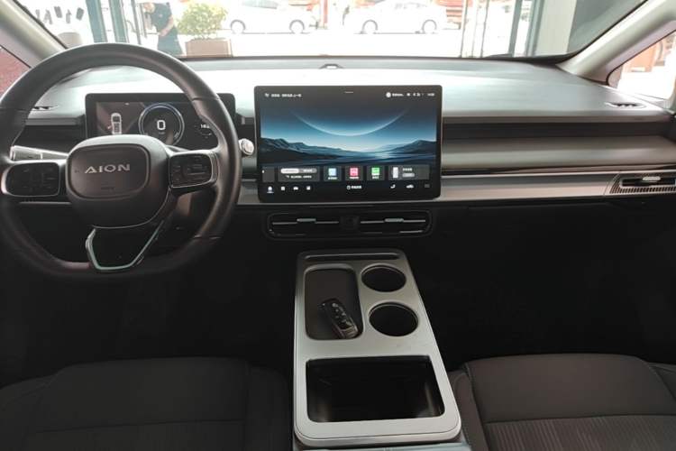Used AION Y 2023 Plus 510 Enjoy Edition Gear Lever