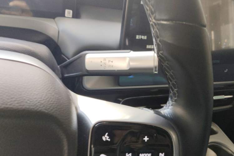 Used AION Y 2023 Plus 510 Enjoy Edition Gear Lever