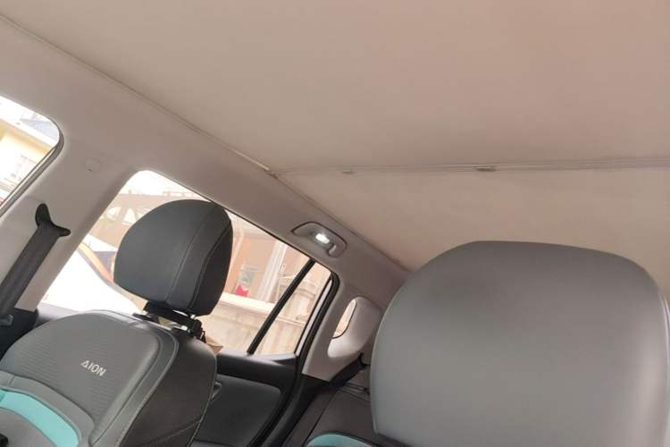 Used AION Y 2023 Plus 510 Smart Edition Headliner
