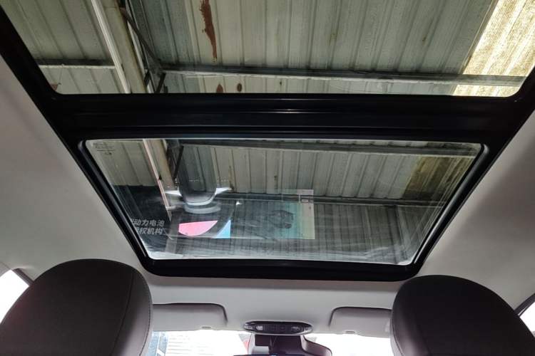 Used AION Y 2023 Plus 510 Smart Edition Headliner