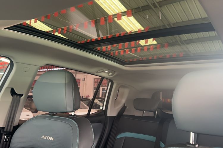 Used AION Y 2023 Younger Star Edition Headliner