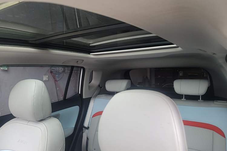 Used AION Y 2023 Younger Star Edition Headliner
