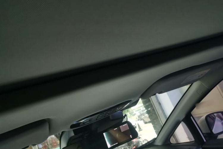 Used AION Y 2023 Plus 510 Smart Edition Headliner