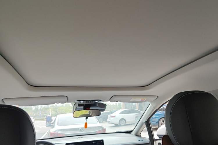 Used AION Y 2023 Plus 510 Smart Edition Headliner