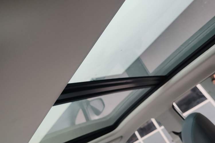 Used AION Y 2023 Plus 510 Smart Edition Headliner