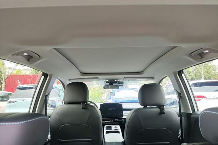Used AION Y 2023 Plus 510 Smart Edition Headliner