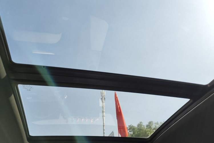 Used AION Y 2023 Plus 510 Smart Edition Headliner