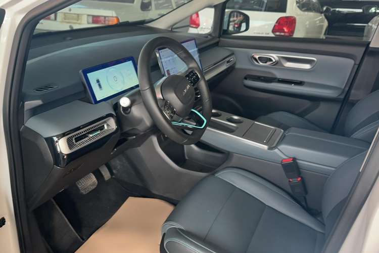 Used AION Y 2023 Younger Star Edition Interior 1