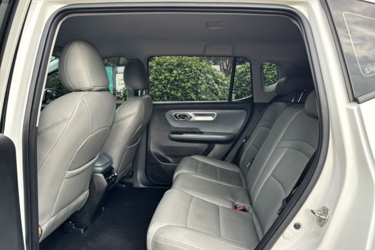 Used AION Y 2023 Plus 510 Enjoy Edition Interior 1