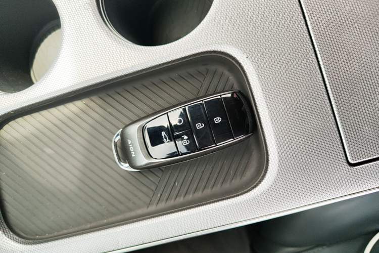 Used AION Y 2023 Younger Interior 1