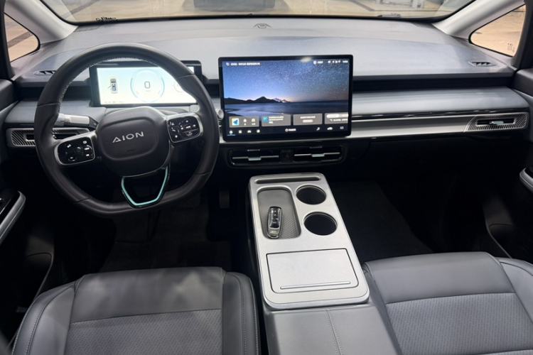 Used AION Y 2023 Younger Star Edition Interior 1