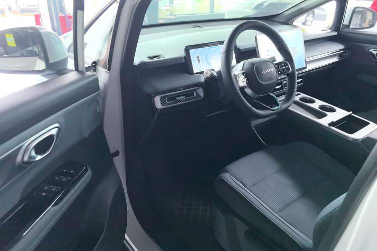 Used AION Y 2023 Plus 510 Enjoy Edition Interior 2