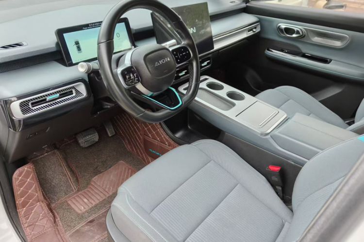 Used AION Y 2023 Younger Star Edition Interior 2