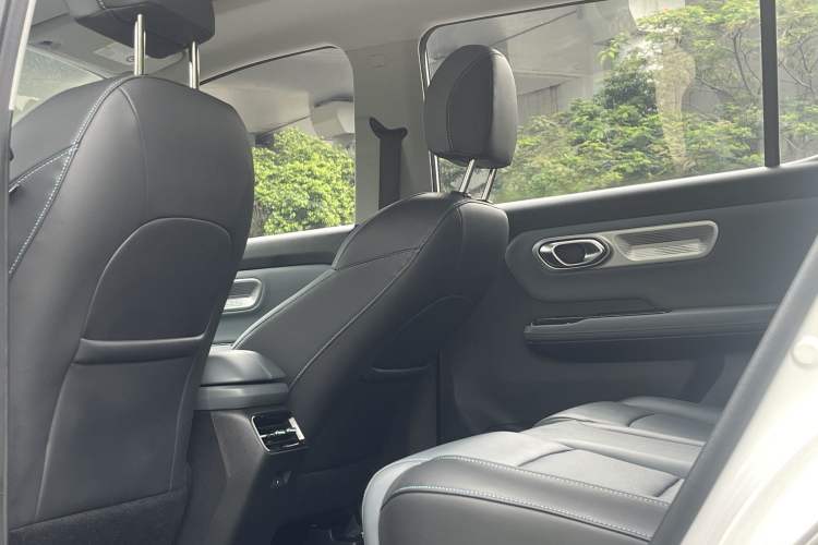 Used AION Y 2023 Plus 510 Smart Edition Interior 2