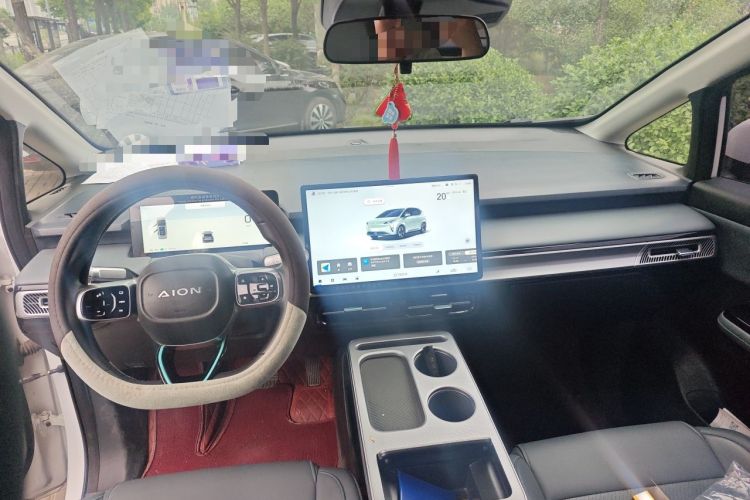 Used AION Y 2023 Younger Star Edition Interior 2