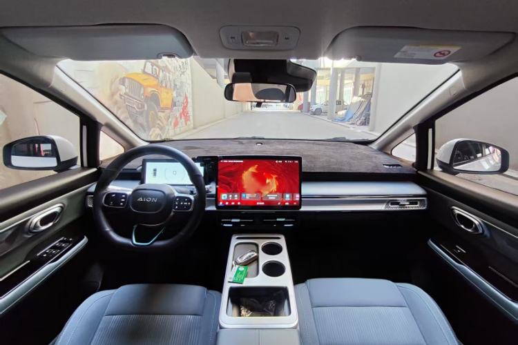 Used AION Y 2023 Younger Interior 2
