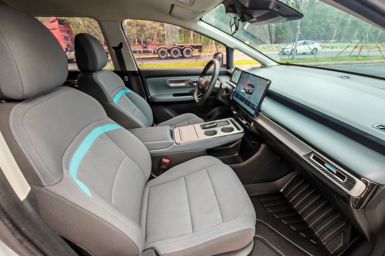 Used AION Y 2023 Plus 510 Enjoy Edition Interior 3