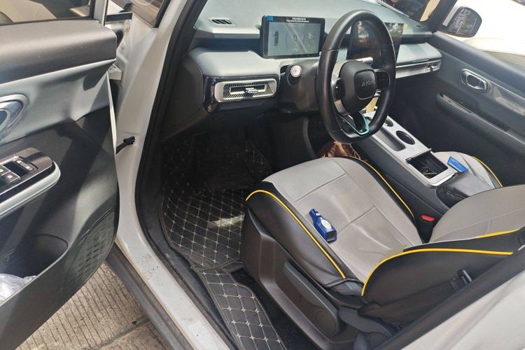 Used AION Y 2023 Plus 510 Enjoy Edition Interior 3
