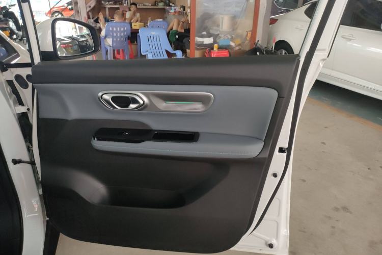 Used AION Y 2023 Plus 510 Smart Edition Interior 3