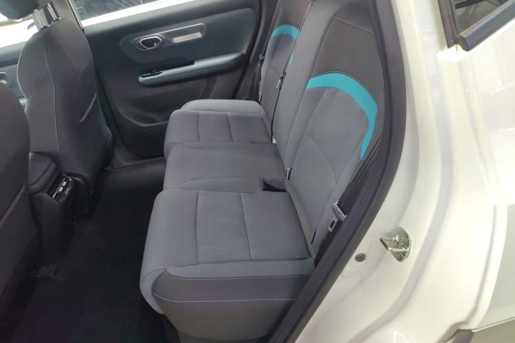 Used AION Y 2023 Younger Interior 4