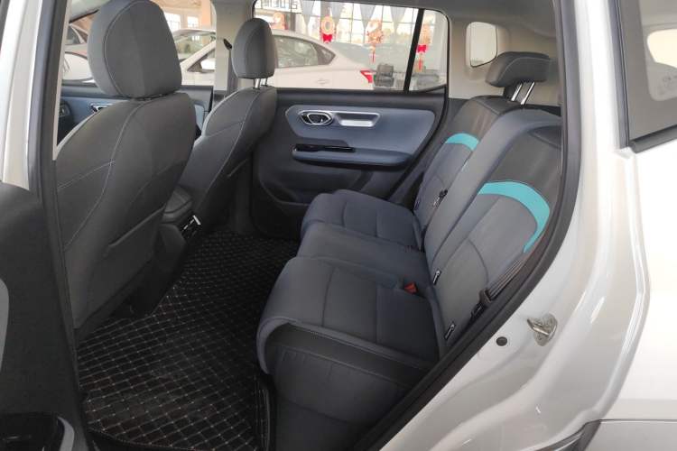 Used AION Y 2023 Plus 510 Enjoy Edition Interior 4