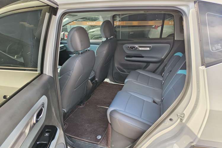 Used AION Y 2023 Younger Star Edition Interior 4