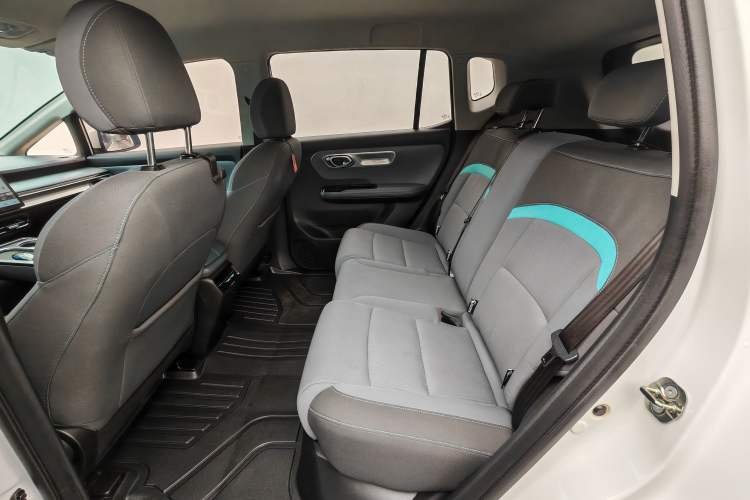 Used AION Y 2023 Plus 510 Enjoy Edition Interior 4