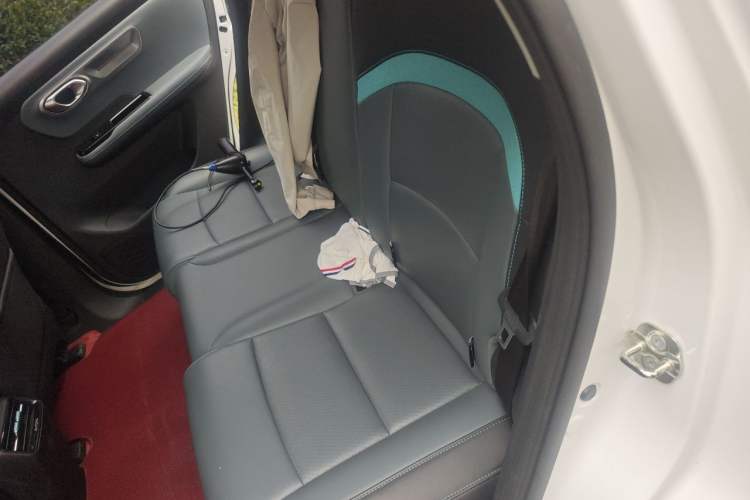 Used AION Y 2023 Younger Star Edition Interior 4