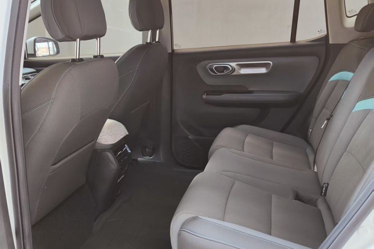 Used AION Y 2023 Younger Interior 4