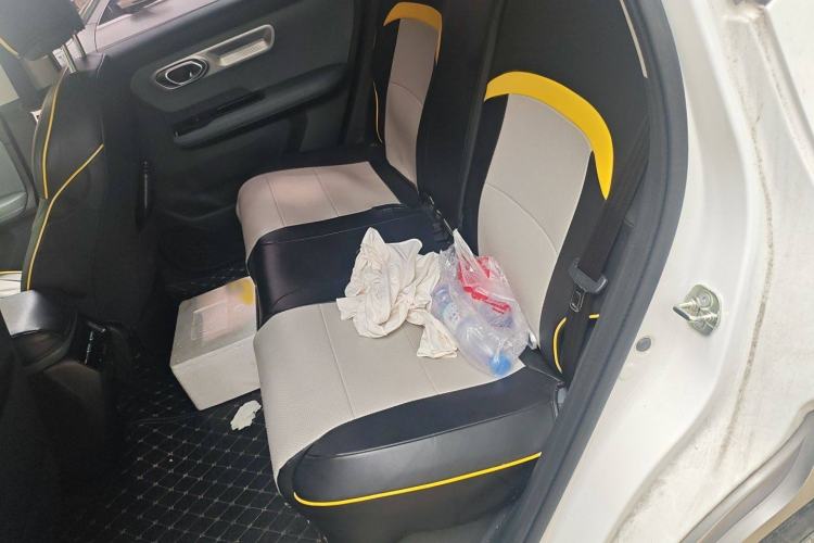 Used AION Y 2023 Plus 510 Enjoy Edition Interior 4