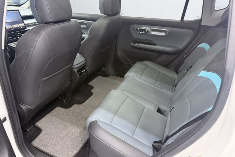 Used AION Y 2023 Younger Star Edition Interior 4