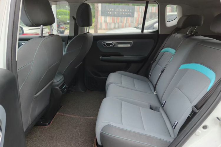 Used AION Y 2023 Younger Star Edition Interior 5