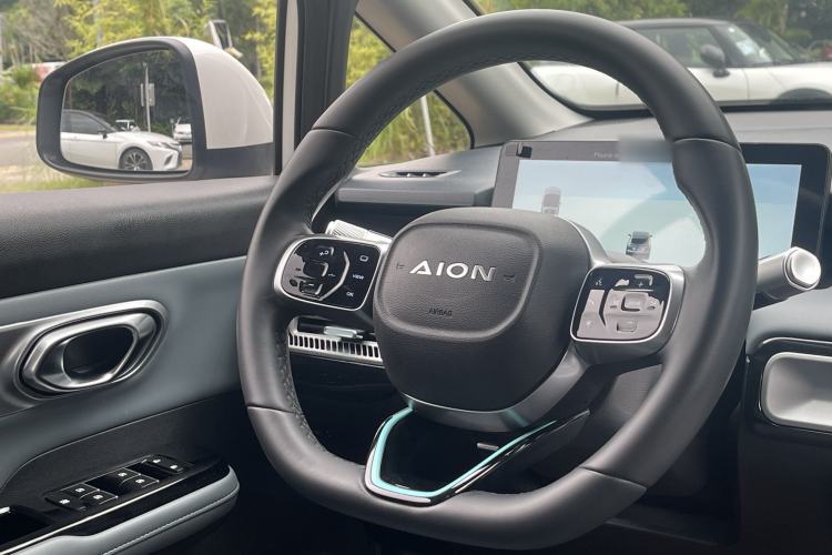 Used AION Y 2023 Plus 510 Smart Edition Interior 5