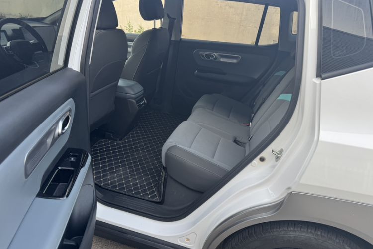 Used AION Y 2023 Plus 510 Enjoy Edition Interior 5