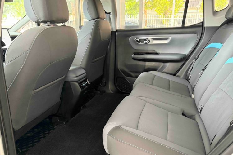 Used AION Y 2023 Younger Interior 7