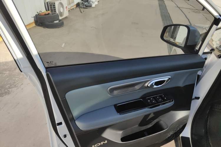 Used AION Y 2023 Younger Star Edition Interior 7