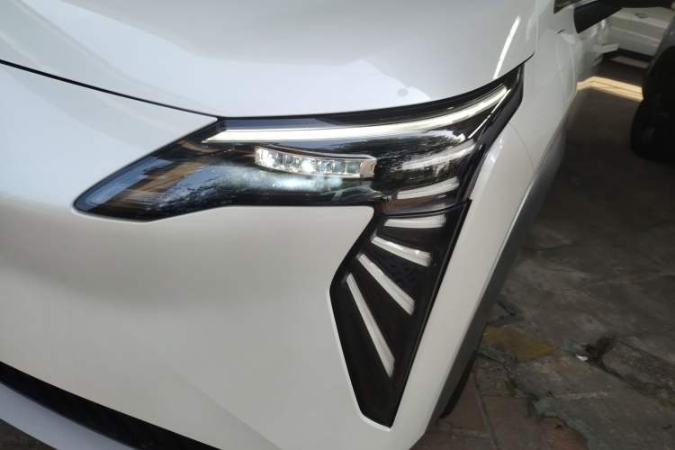 Used AION Y 2023 Plus 510 Enjoy Edition Left Front Headlight