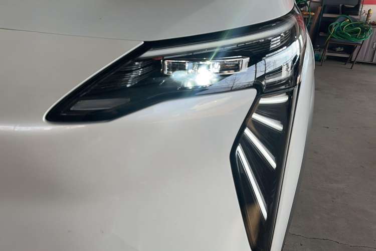 Used AION Y 2023 Younger Star Edition Left Front Headlight