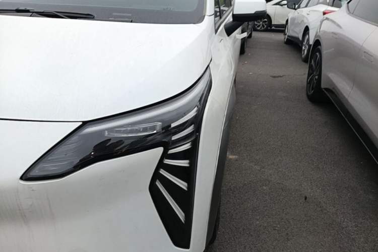 Used AION Y 2023 Plus 610 Enjoy Edition Left Front Headlight