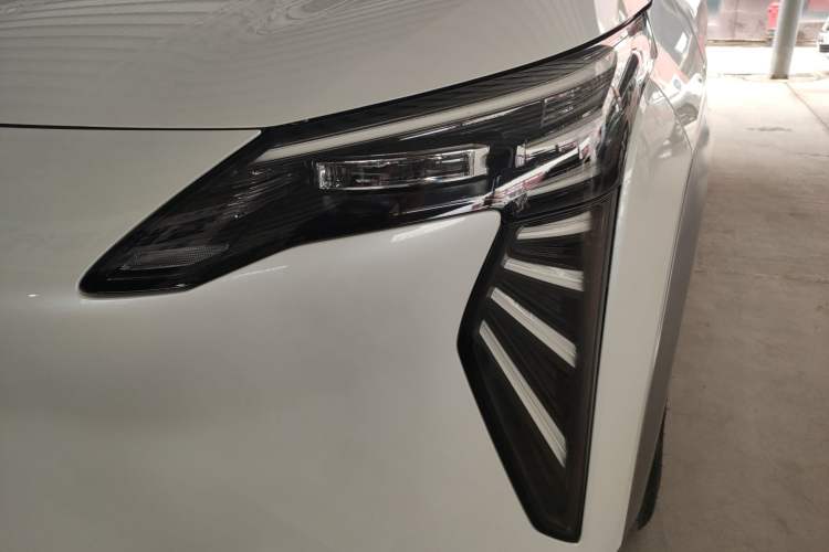 Used AION Y 2023 Plus 510 Smart Edition Left Front Headlight