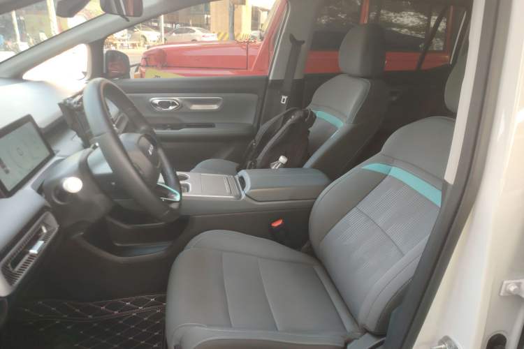 Used AION Y 2023 Plus 510 Enjoy Edition Left Front Seat