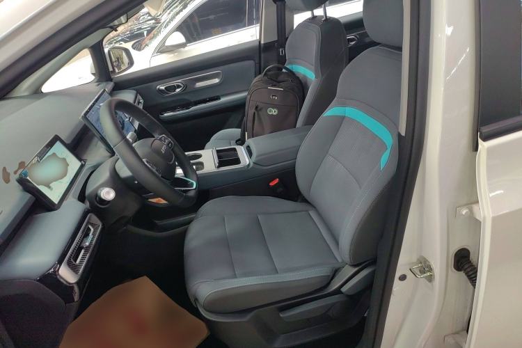 Used AION Y 2023 Younger Left Front Seat