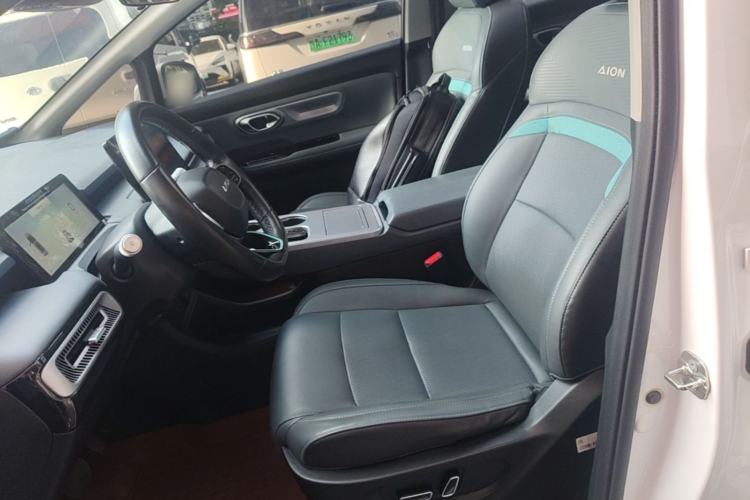 Used AION Y 2023 Younger Star Edition Left Front Seat