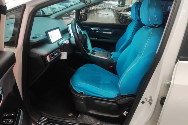 Used AION Y 2023 Plus 510 Enjoy Edition Left Front Seat