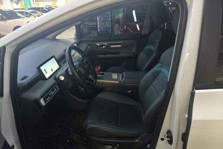 Used AION Y 2023 Younger Star Edition Left Front Seat