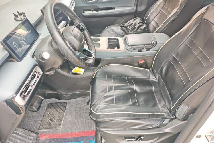 Used AION Y 2023 Plus 510 Smart Edition Left Front Seat