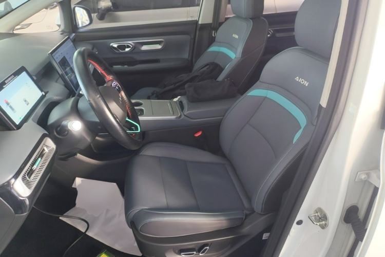 Used AION Y 2023 Plus 510 Smart Edition Left Front Seat
