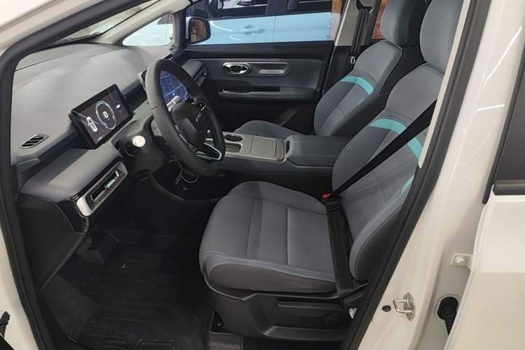 Used AION Y 2023 Plus 510 Enjoy Edition Left Front Seat